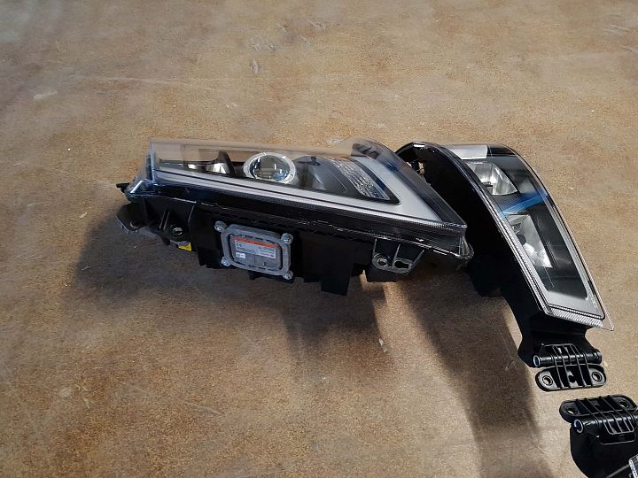 COMPLETE SET FOR VOLVO FH4 (FH16 LOOK) DEPO XENON HEADLIGHTS + FOG LIGHTS LEFT AND RIGHT 000126 – Foto 3