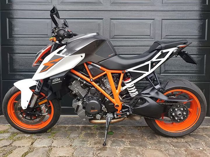 KTM  1290R Superduke Power- & Trackpack ALS NIEUW Garantie 12 – Foto 7
