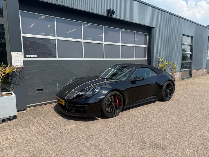 Porsche 911 992 Carrera 4 GTS cabrio Bose zwart zwart cabriolet  – Foto 11