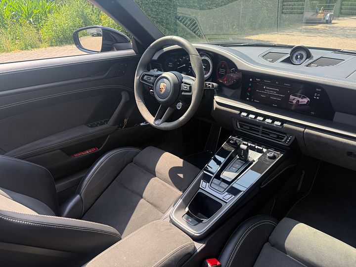 Porsche 911 992 Carrera 4 GTS cabrio Bose zwart zwart cabriolet  – Foto 16