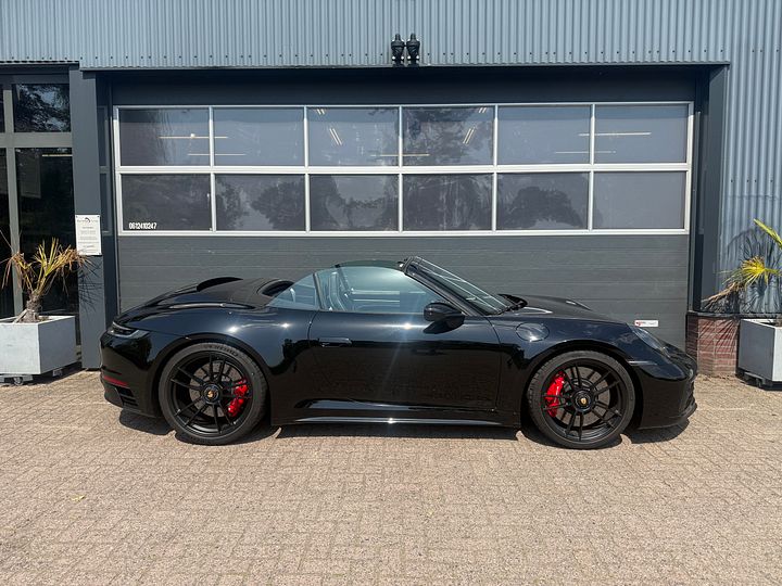 Porsche 911 992 Carrera 4 GTS cabrio Bose zwart zwart cabriolet  – Foto 4