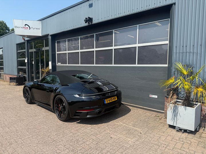 Porsche 911 992 Carrera 4 GTS cabrio Bose zwart zwart cabriolet  – Foto 8