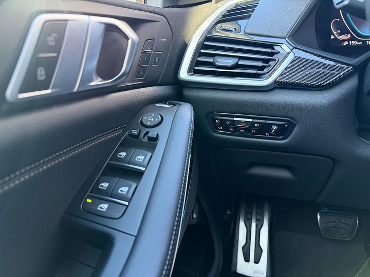 BMW X5 xDrive45e HIGH Executive pano laser M-pakket privacyglas  – Foto 14