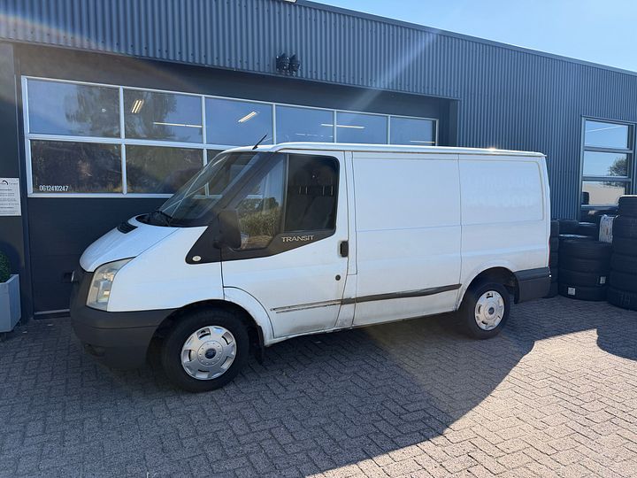 Ford Transit 260S 2.2 TDCI VAN Cargo BTW  – Foto 7