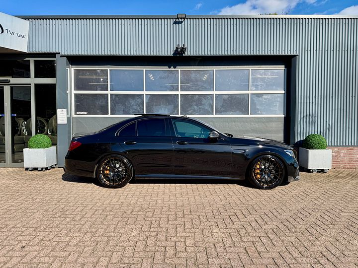 Mercedes-Benz E-klasse 63 S V8 BITURBO AMG origineel B40-800 Mercedes E63s AMG 4-matic+ Burmester 800pk  – Foto 3
