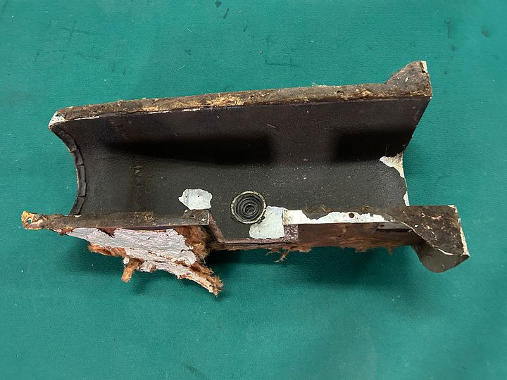 Ferrari 250 GTE PF gearbox tunnel cover shroud – Foto 5