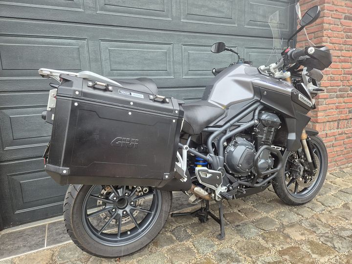 Triumph Tiger 1200 Explorer ABS Koffers Nieuwe voorband – Foto 3