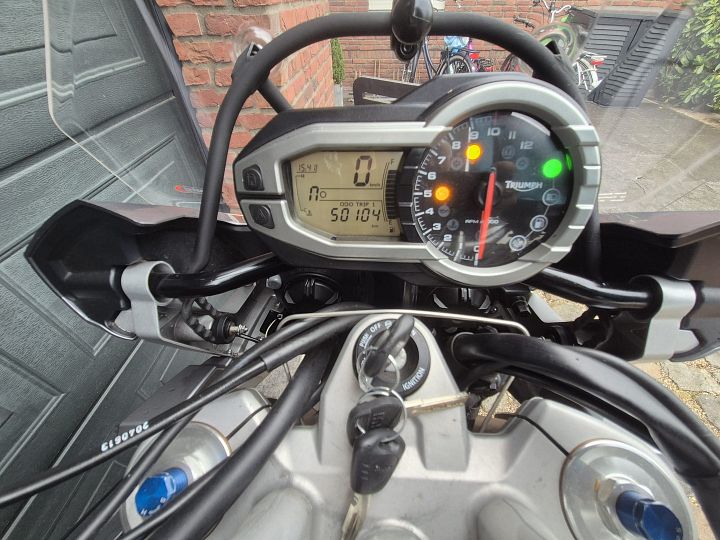 Triumph Tiger 1200 Explorer ABS Koffers Nieuwe voorband – Foto 14