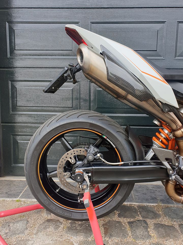 KTM Superduke 990R AKRAPOVIC 990 R Zeer NETJES – Foto 17