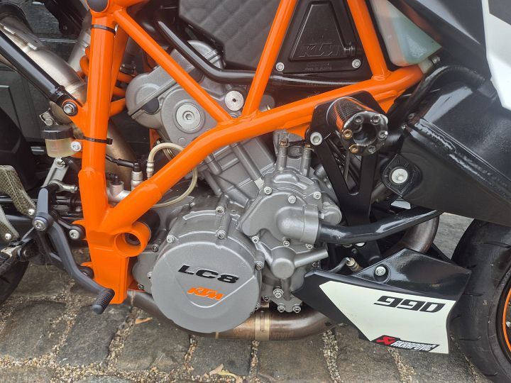KTM Superduke 990R AKRAPOVIC 990 R Zeer NETJES – Foto 5