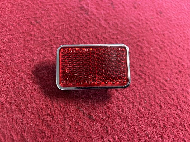Alfa Romeo 1300 / 1600 / 1750 / 2000 GT / Bertone reflector