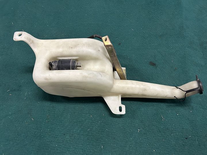 Alfa Romeo 164 ruitensproeier reservoir – Foto 2