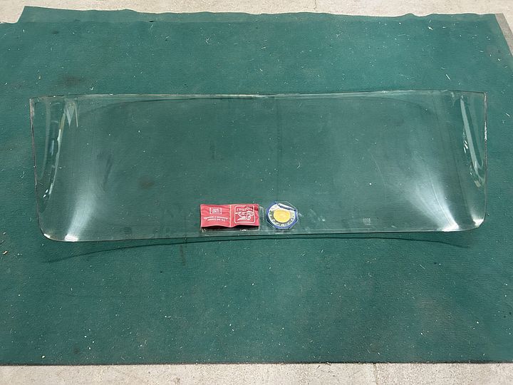 Alfa Romeo 2000 Berlina voorruit – Foto 2