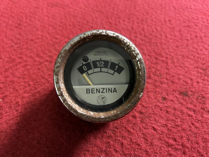 Alfa Romeo 2000 brandstofmeter