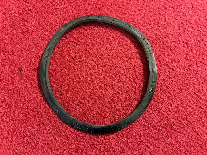 Alfa Romeo 2600 Spider/Sprint/Berlina koplamp rubberen afdichting