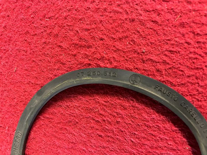 Alfa Romeo 2600 Spider/Sprint/Berlina koplamp rubberen afdichting – Foto 3