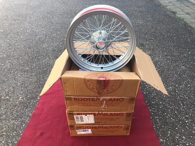 Alfa Romeo 6C1750 set Borrani velgen – Foto 4