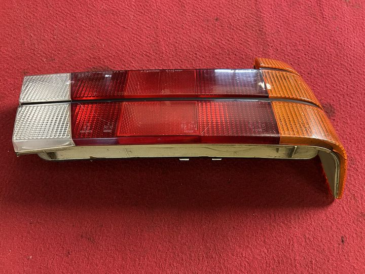 Alfa Romeo 75 achterlichtunit