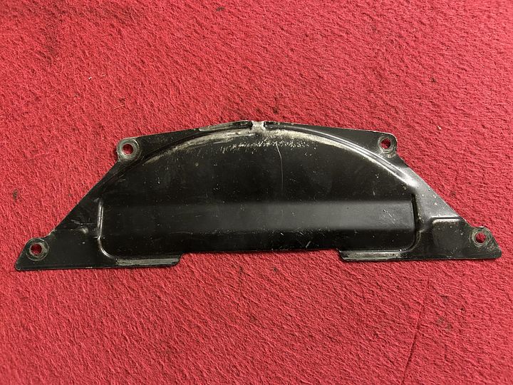 Alfa Romeo 75 V6 onderste stofplaat koppelingshuis
