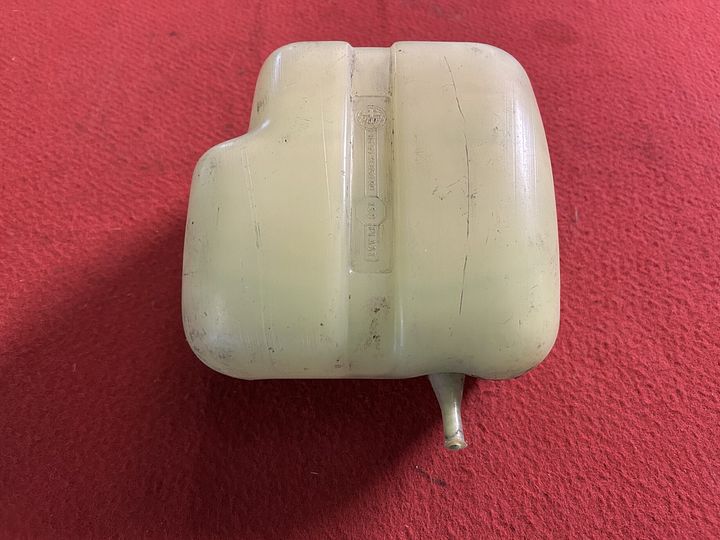 Alfa Romeo Alfetta / Giulietta koelvloeistofreservoir – Foto 3