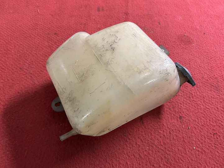 Alfa Romeo Alfetta / Giulietta koelvloeistofreservoir – Foto 4
