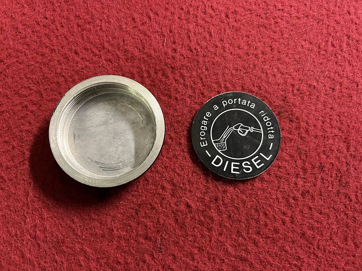 Alfa Romeo Alfetta dieseltankdop – Foto 2