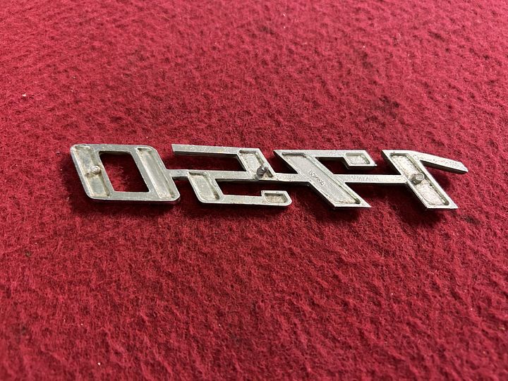 Alfa Romeo Spider 4 ”1750” embleem – Foto 2