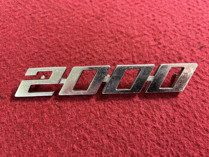 Alfa Romeo ”2000” Berlina embleem