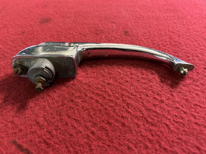 Aston Martin DB4 deurgreep – Foto 2