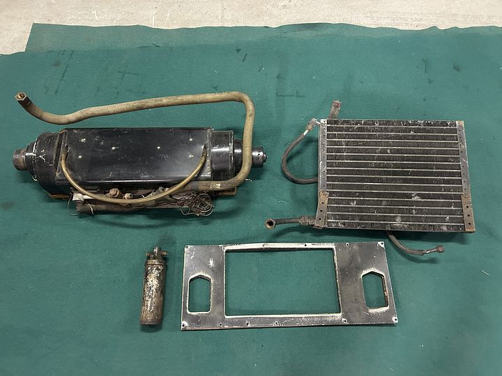 Aston Martin DB4 originele airconditioningunit