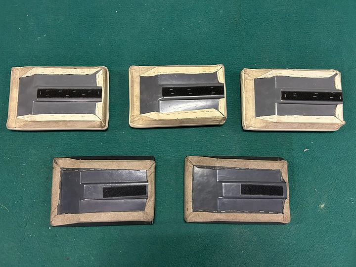 Aston Martin DB7 zitkussen assemblage onder – Foto 2