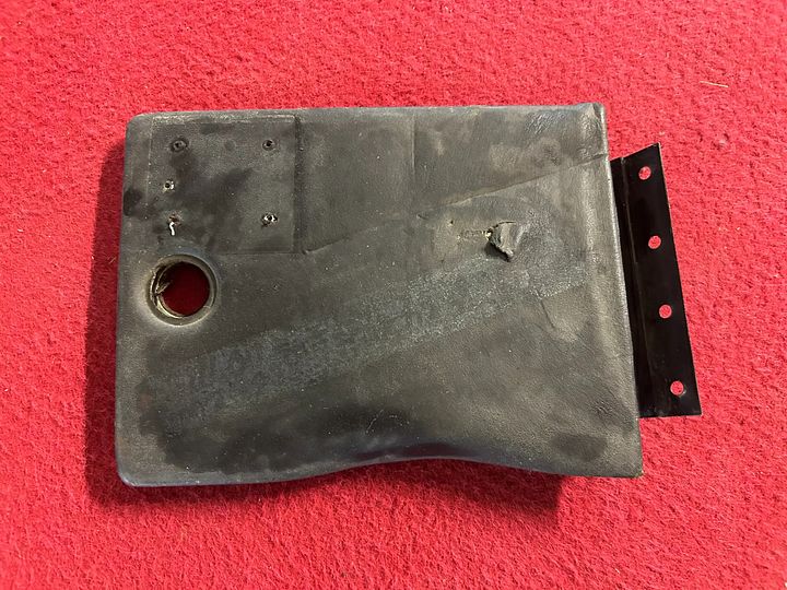 Ferrari 328 GTS handschoenenkastje middenconsole interieur