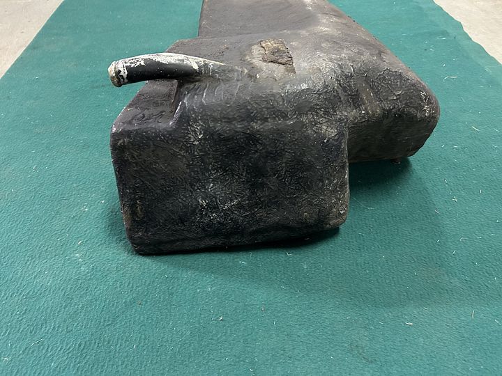Ferrari 365 brandstoftank – Foto 3