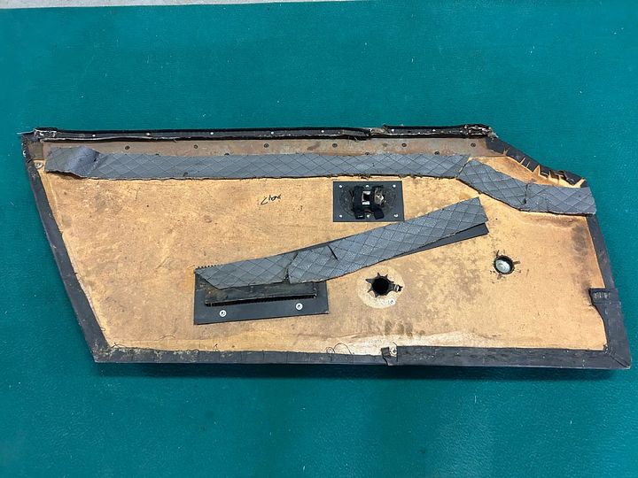 Ferrari 365 GT 2+2 portierbekleding – Foto 2