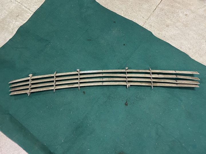Ferrari 400 I sierrooster buitenzijde – Foto 2