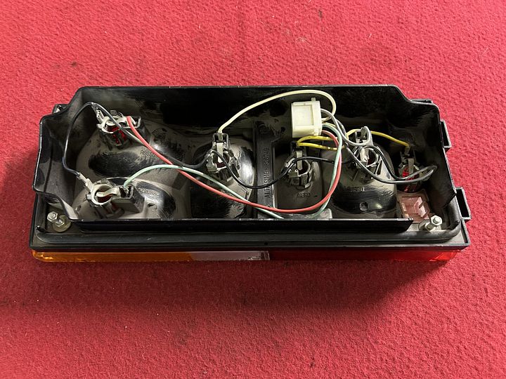 Fiat 131 achterlichteenheid – Foto 2