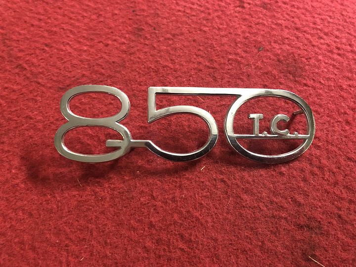 Fiat ”850T.C.” embleem