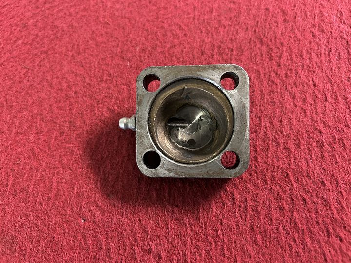 Iso Rivolta afdekkap onderste fuseekogel – Foto 2