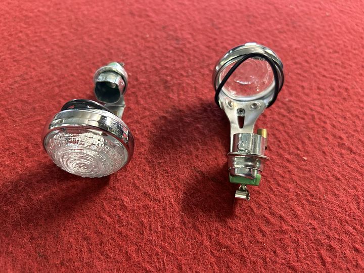 Jaguar XK140 / XK150 zijverlichting – Foto 2
