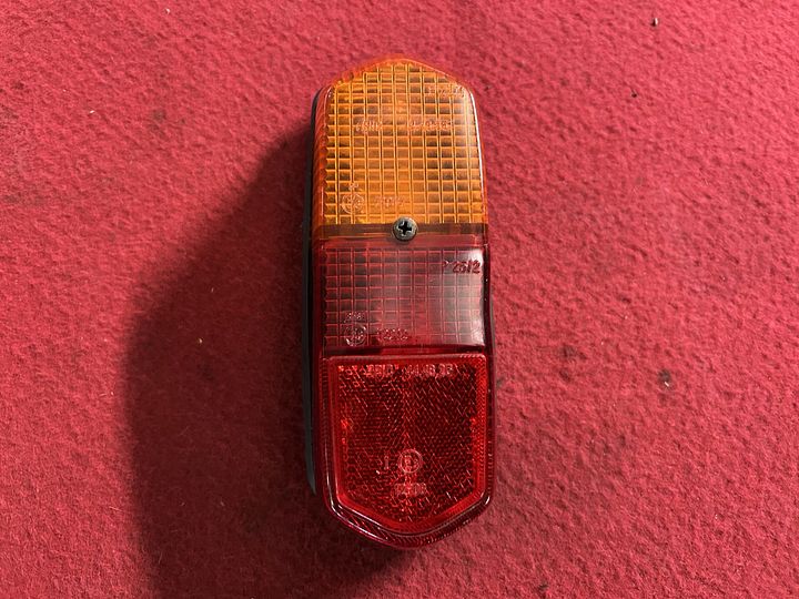 Lamborghini 350 / 400 achterlichtunit