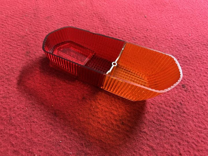 Lamborghini 350 /400 achterlichtglas – Foto 2