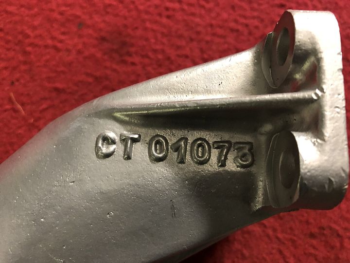 Lamborghini 350 voorste motorsteun – Zdjęcie 5