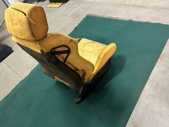 Lancia Delta HF Turbo 2e serie stoel – Foto 3