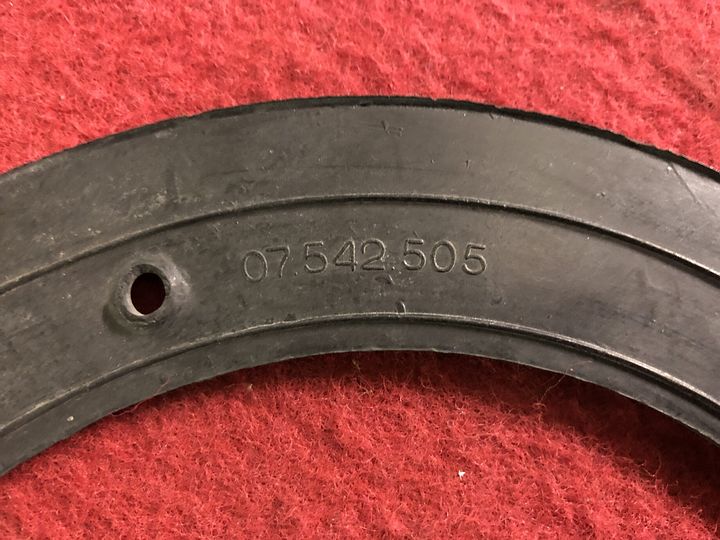 Lancia Flaminia koplamprubber – Foto 4