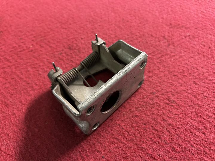 Lancia Fulvia kofferdekselslot mechanisme