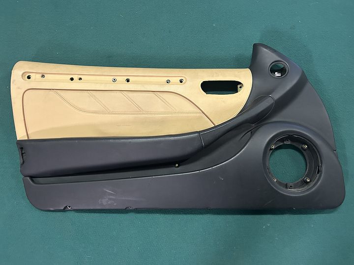 Maserati 4200 GT Spider portierbekleding links
