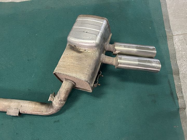 Maserati 4200 GT Spider einddemper rechts – Foto 2