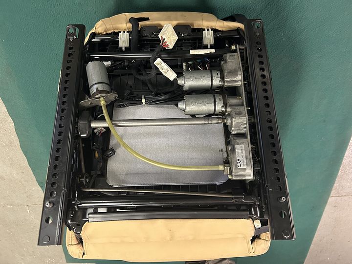 Maserati 4200 GT Spider stoel links – Foto 6