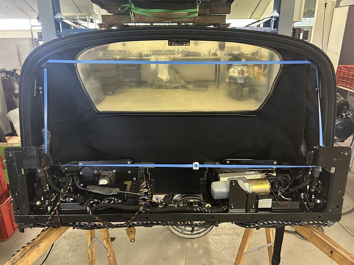 Maserati 4200 GT Spider softtop met hydraulisch systeem – Foto 5