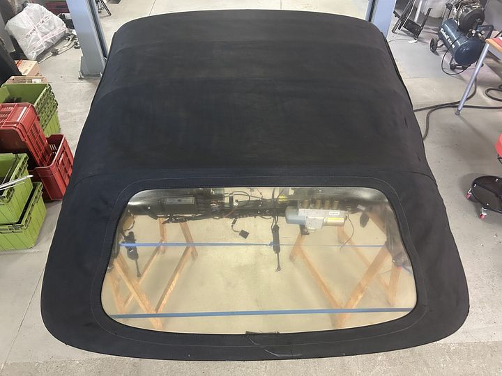 Maserati 4200 GT Spider softtop met hydraulisch systeem